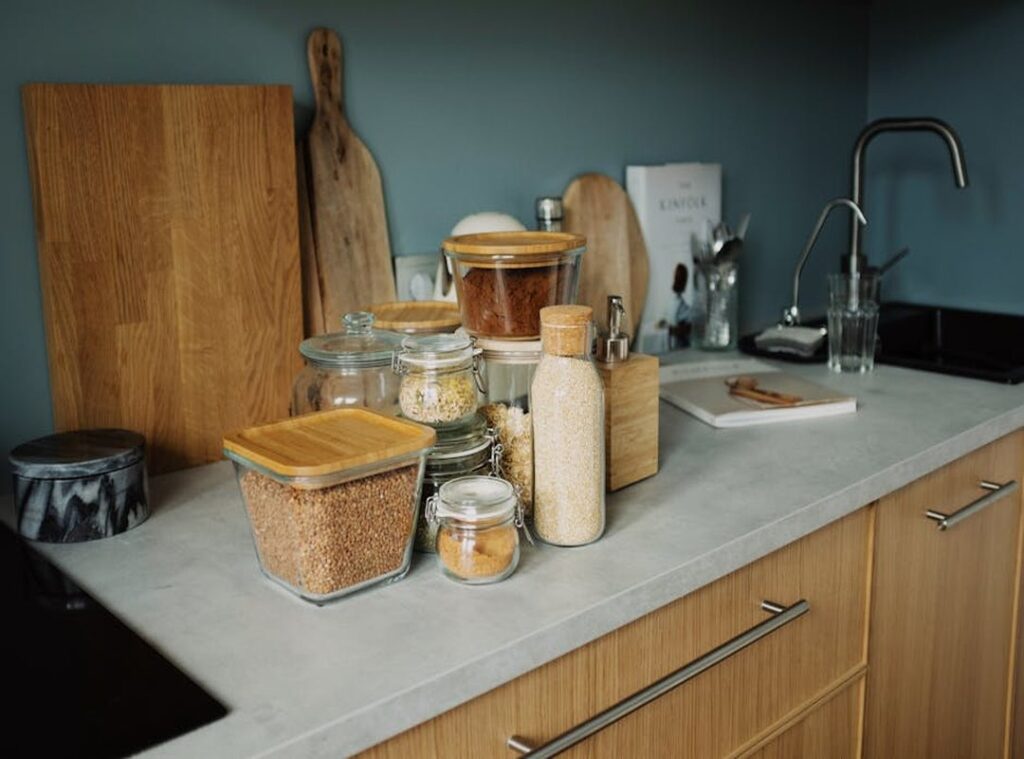 organize kitchen speed